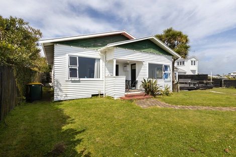 Photo of property in 417 Devon Street West, Lynmouth, New Plymouth, 4310