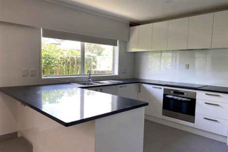 Photo of property in 12a Newington Road, Henderson, Auckland, 0612
