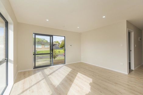 Photo of property in 13 Attymon Lane, East Tamaki, Auckland, 2016