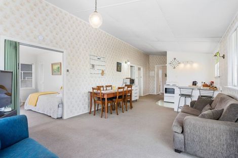 Photo of property in 207 Kiwi Road, Whangamata, 3620