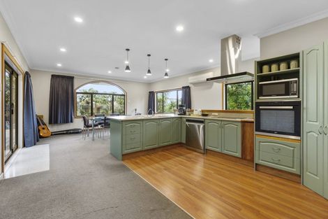 Photo of property in 300 Awai Road, Tarurutangi, New Plymouth, 4372