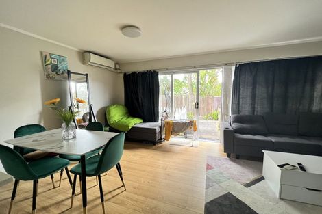 Photo of property in 3/89 Birkdale Road, Birkdale, Auckland, 0626