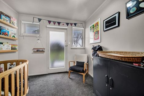 Photo of property in 37 Reid Avenue, Hawera, 4610