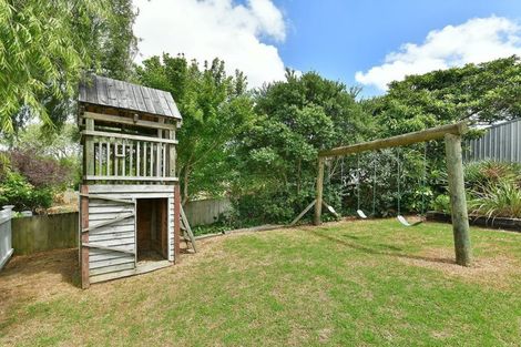 Photo of property in 72 Garfield Road, Helensville, 0800