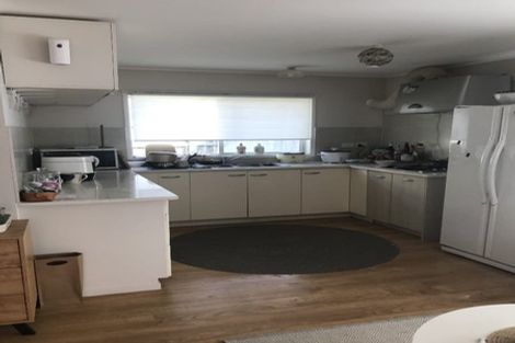 Photo of property in 66a Parrs Cross Road, Henderson, Auckland, 0612