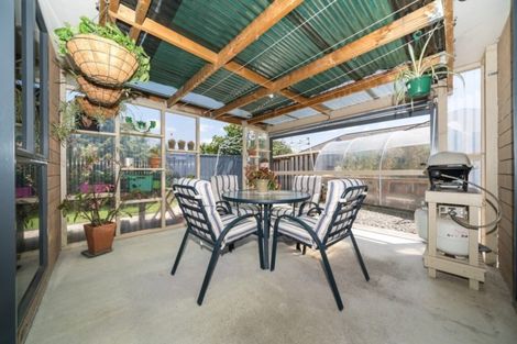 Photo of property in 53 Geneva Terrace, Kelvin Grove, Palmerston North, 4414