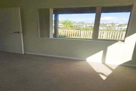 Photo of property in 76 Laurel Oak Drive, Schnapper Rock, Auckland, 0632