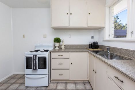 Photo of property in 2b Liverpool Street, Trentham, Upper Hutt, 5018