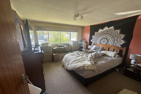 Photo of property in 1f1-a Sequoia Place, Maoribank, Upper Hutt, 5018