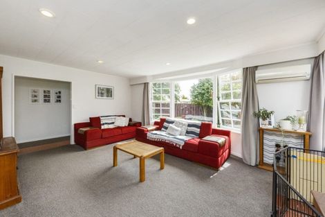 Photo of property in 10 Rhodes Drive, Kelvin Grove, Palmerston North, 4414