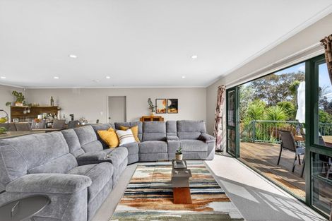 Photo of property in 16 Awarua Crescent, Havelock North, 4130