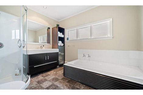 Photo of property in 478 Halswell Road, Halswell, Christchurch, 8025