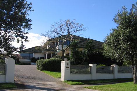 Photo of property in 25 Del Mar Court, Shamrock Park, Auckland, 2016