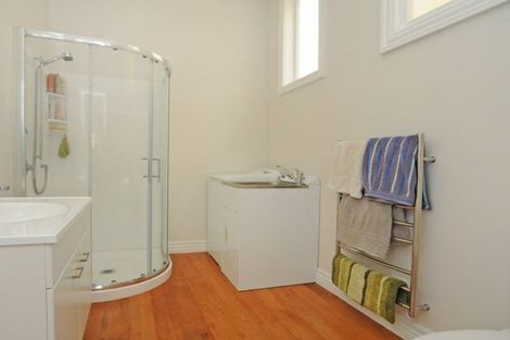 Photo of property in 3 Lipman Street, Mount Victoria, Wellington, 6011