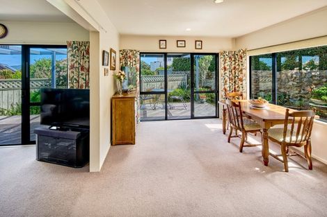 Photo of property in 23a Golf Road, Paraparaumu Beach, Paraparaumu, 5032
