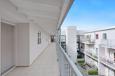 Photo of property in Luxford Villas, 304/72u Herald Street, Berhampore, Wellington, 6023