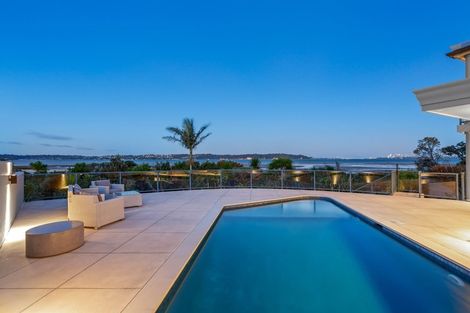 Photo of property in 5 Capstan Court, Te Atatu Peninsula, Auckland, 0610