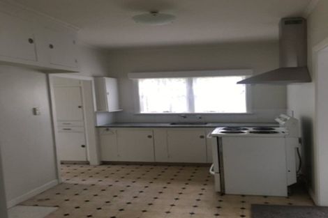 Photo of property in 2/14 Great South Road, Manurewa, Auckland, 2102