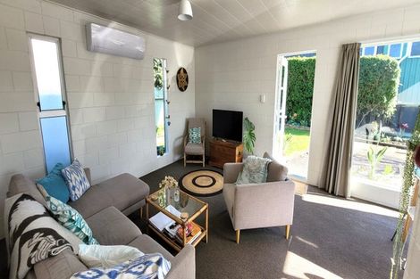 Photo of property in 74b Barrett Street, Westown, New Plymouth, 4310