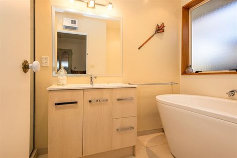 Photo of property in 33a Sabys Road, Halswell, Christchurch, 8025