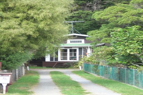 Photo of property in 4a Lane Street, Wallaceville, Upper Hutt, 5018