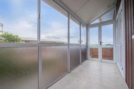 Photo of property in 2/4 Rangitoto Terrace, Milford, Auckland, 0620