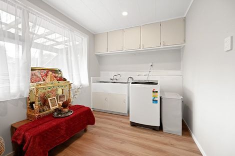 Photo of property in 8 Lorraine Place, Glenview, Hamilton, 3206