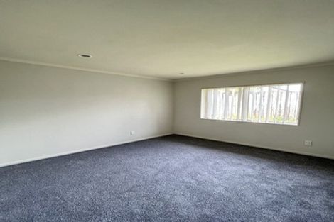 Photo of property in 52 Milson Drive, Papakura, 2110