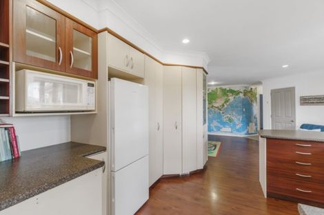 Photo of property in 36 Oreti Crescent, Papamoa Beach, Papamoa, 3118