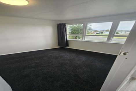 Photo of property in 23-25 Stephens Crescent, Highbury, Palmerston North, 4412