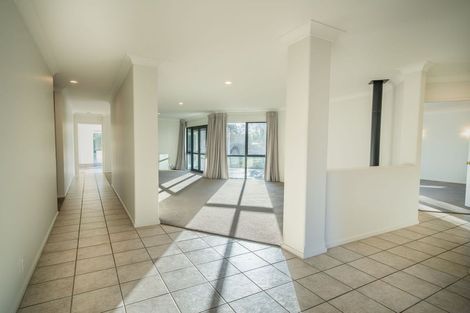 Photo of property in 315 Gardiners Road, Harewood, Christchurch, 8051