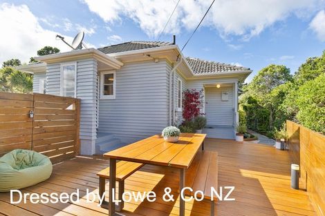 Photo of property in 16 Rodney Street, Northland, Wellington, 6012