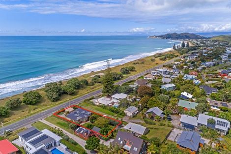 Photo of property in 50 Moana Road, Okitu, Gisborne, 4010