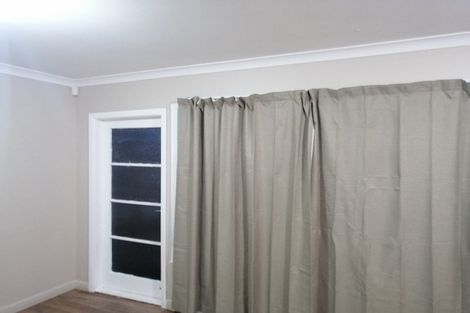 Photo of property in 2 James Road, Manurewa, Auckland, 2102