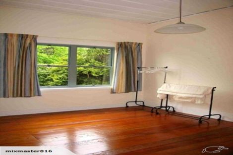 Photo of property in 18 Huia Road, Titirangi, Auckland, 0604