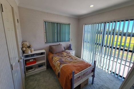 Photo of property in 10 Porterfield Road, Whitford, Howick, 2571
