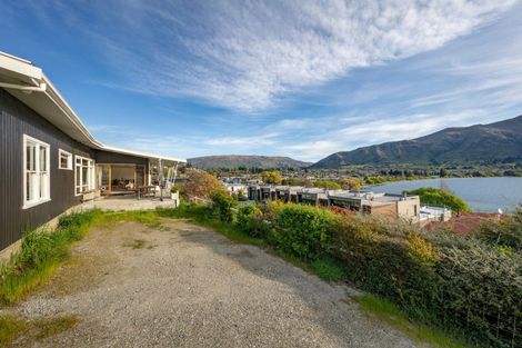 Photo of property in 55 Lakeside Road, Wanaka, 9305