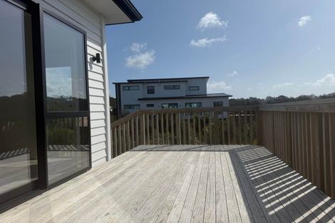 Photo of property in 13 Katote Avenue, Swanson, Auckland, 0614
