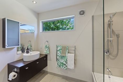 Photo of property in 40 Raukawa Road, Peka Peka, Waikanae, 5391