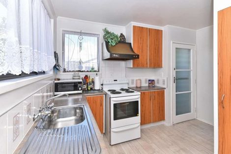 Photo of property in 14 Le Havre Place, Takanini, 2112