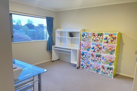 Photo of property in 37 Clover Drive, Henderson, Auckland, 0610