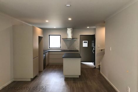 Photo of property in 14/9u Surrey Street, Tawa, Wellington, 5028