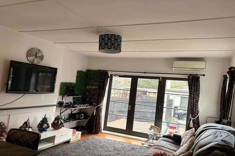 Photo of property in 1/27 Athlone Crescent, Avalon, Lower Hutt, 5011