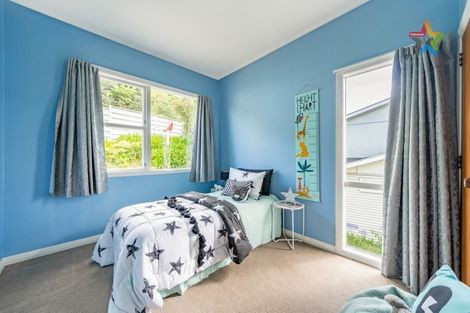 Photo of property in 16 Major Drive, Kelson, Lower Hutt, 5010