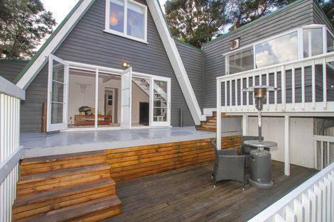 Photo of property in 120 Park Hill Road, Birkenhead, Auckland, 0626