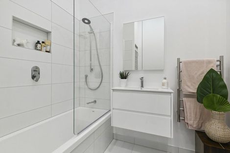 Photo of property in 219u2 The Terrace, Wellington Central, Wellington, 6011