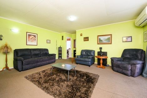 Photo of property in 1a Dunk Place, Milson, Palmerston North, 4414
