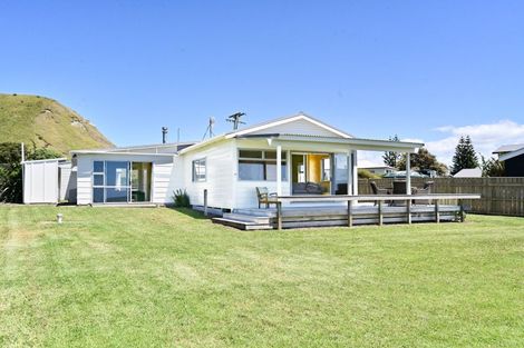 Photo of property in 177 Mahia East Coast Road, Mahia, 4198