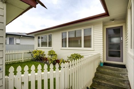 Photo of property in 6 Kauri Street, Taradale, Napier, 4112
