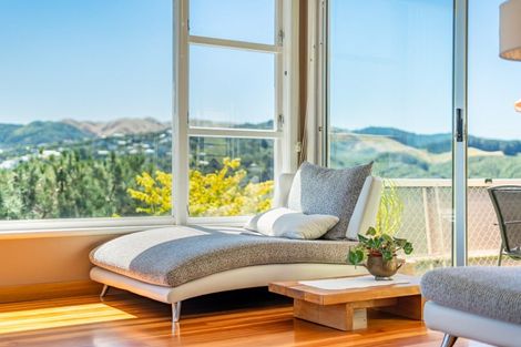 Photo of property in 28 Taupo Crescent, Plimmerton, Porirua, 5026